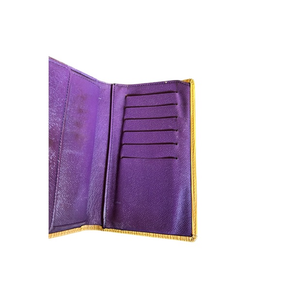 Authentic Louis Vuitton Yellow Epi Leather Alexandra Wallet - Picture 3 of 10